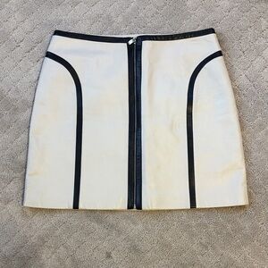 Margaret Godfrey Leather Skirt Women 10 Cream Black Contrast Mini Zip Up